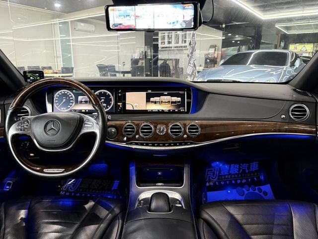 Mercedes-Benz/賓士 S550  第15張相片