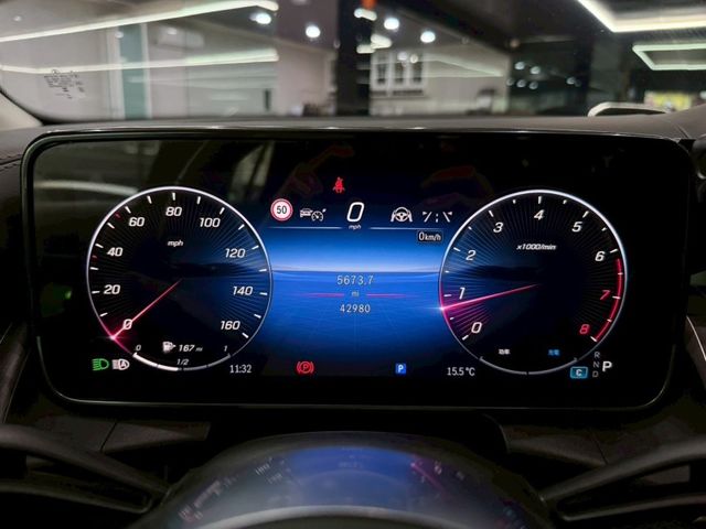 Mercedes-Benz/賓士 GLC200  第23張相片