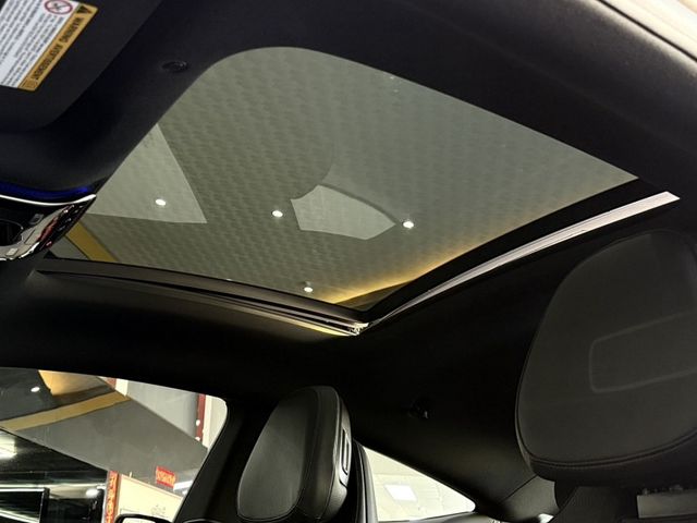 Mercedes-Benz/賓士 E-CLASS  第18張相片