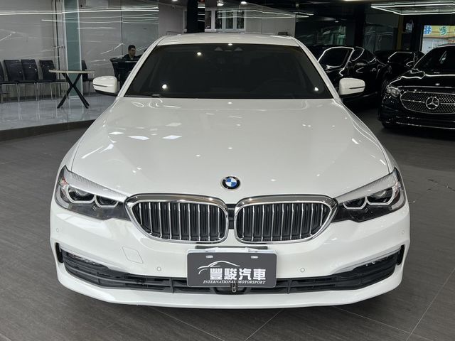 BMW/ 寶馬 520i Luxury  第2張相片