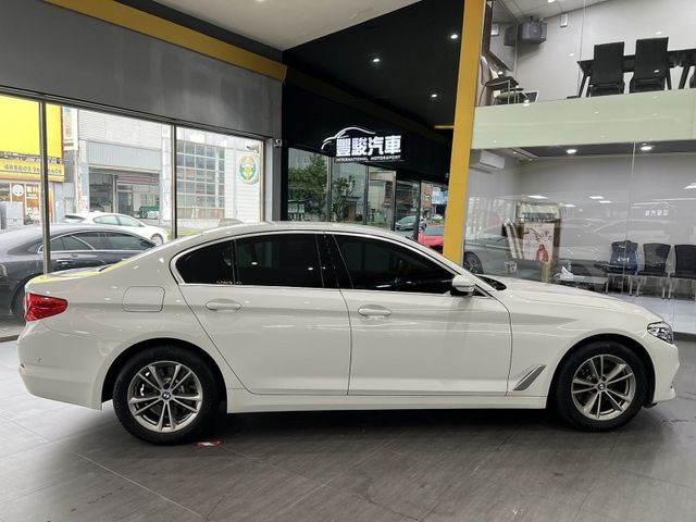BMW/ 寶馬 520i Luxury  第3張相片