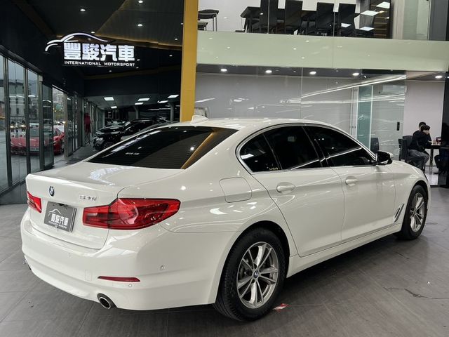 BMW/ 寶馬 520i Luxury  第4張相片