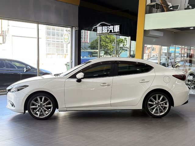 Mazda Mazda3  第3張相片