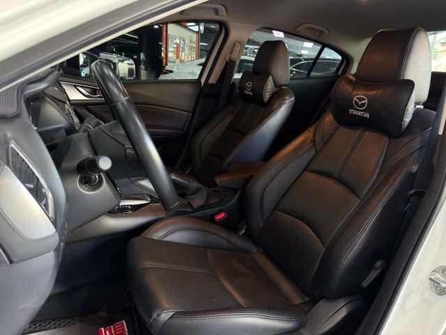 Mazda Mazda3  第6張相片