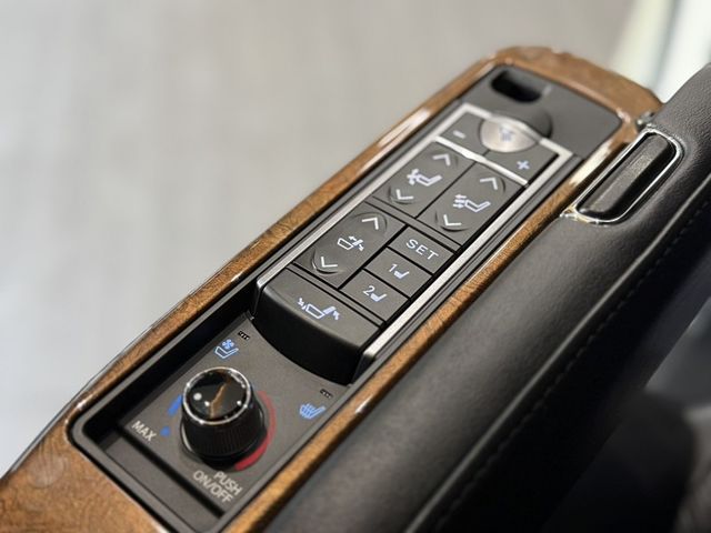 Toyota ALPHARD  第11張相片