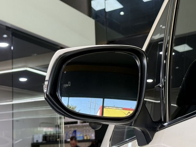 Toyota ALPHARD  第22張相片