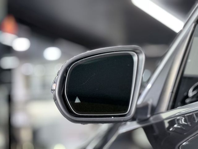 Mercedes-Benz/賓士 GLC300  第1張相片