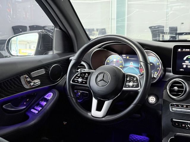 Mercedes-Benz/賓士 GLC300  第14張相片