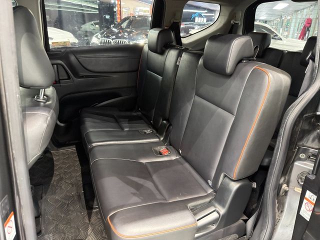 Toyota SIENTA  第1張相片