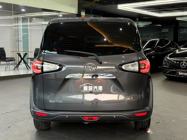 Toyota SIENTA  第8張相片