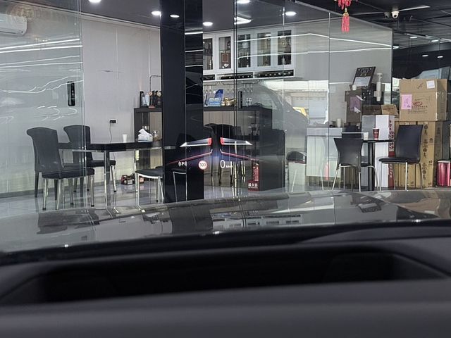 BMW/ 寶馬 735i  第2張相片