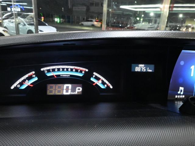 Luxgen M7  第12張相片