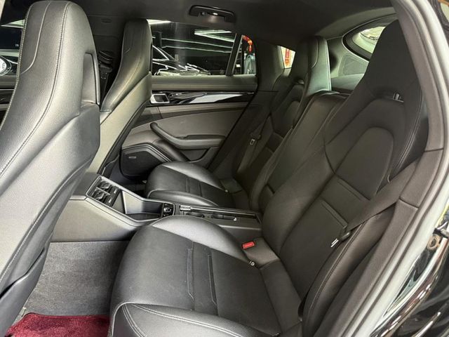 Porsche保時捷 Panamera  第14張相片