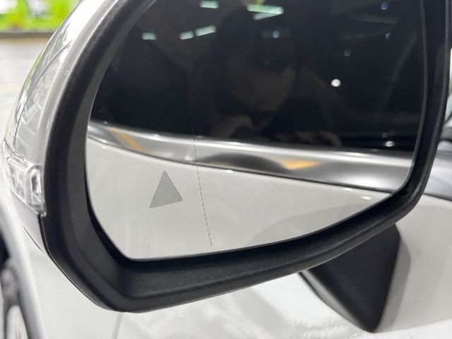 豐駿精選好車 總代理 車超美極新 僅跑4萬 跟車系統 360環景  第1張相片