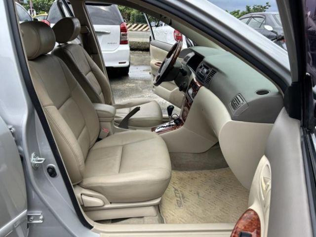Toyota  Altis  第3張相片
