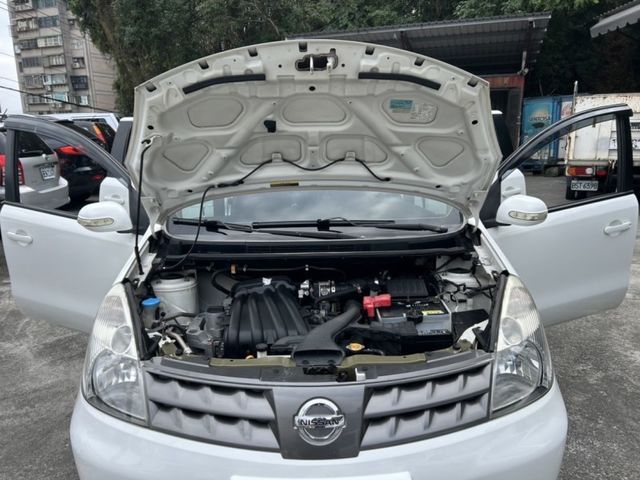 Nissan  Livina  第9張相片