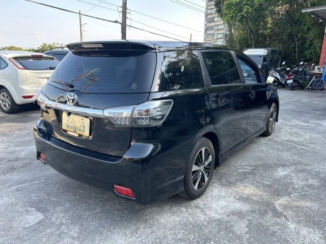 Toyota  Wish ~TACA優良車商~*(小林汽車)* 正2014年 TOYOTA WISH 豐田 威曲 2.0 E-HI 3代 黑色 I-KEY 安卓 七  第2張相片