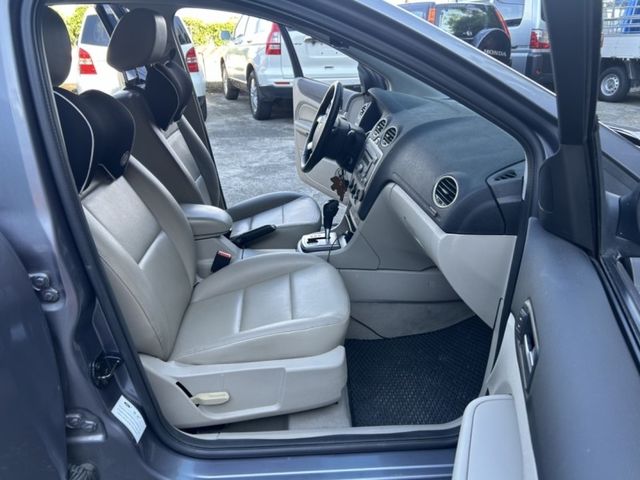 Ford/福特  Focus ~TACA優良車商~*(小林汽車)* 正2007年 FORD FOCUS 福特 佛卡斯 1.8 汽油 灰色 四門 手  第3張相片