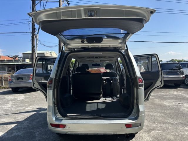 Mitsubishi  Zinger  第7張相片