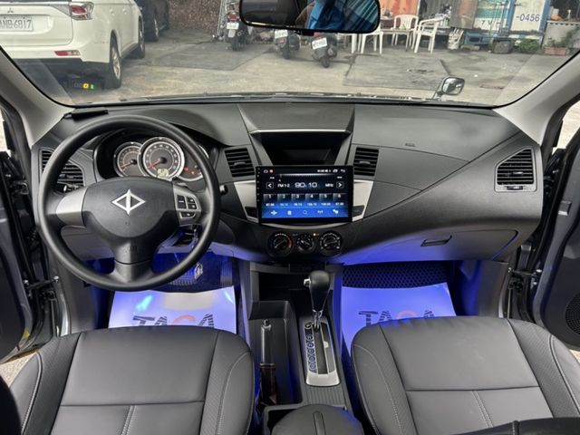 Mitsubishi  Zinger  第6張相片