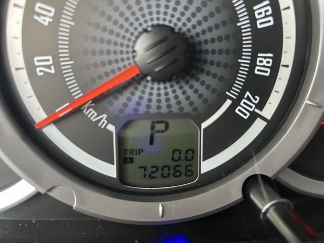 Mitsubishi  Zinger  第11張相片