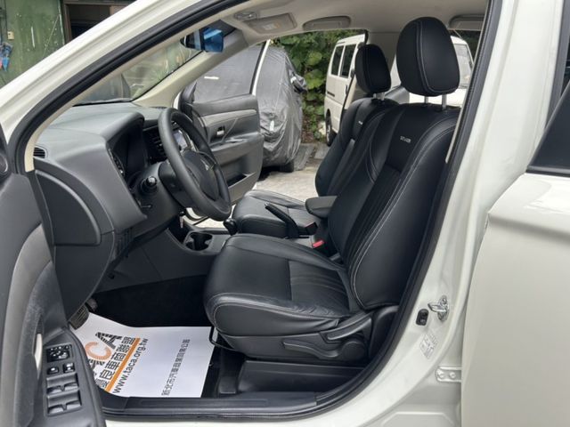 Mitsubishi  Outlander  第4張相片