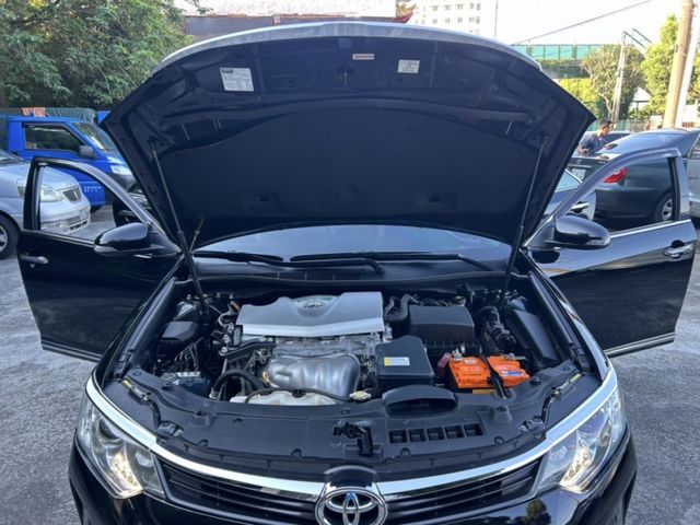 Toyota  Camry  第9張相片