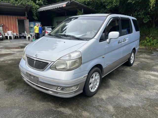 Nissan  Serena QRV ~TACA優良車商~*(小林汽車)* 正2002年 僅跑14萬 日產 NISSAN QRV 2.0 銀色 七人座 後出  第1張相片