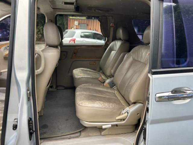 Nissan  Serena QRV ~TACA優良車商~*(小林汽車)* 正2002年 僅跑14萬 日產 NISSAN QRV 2.0 銀色 七人座 後出  第6張相片