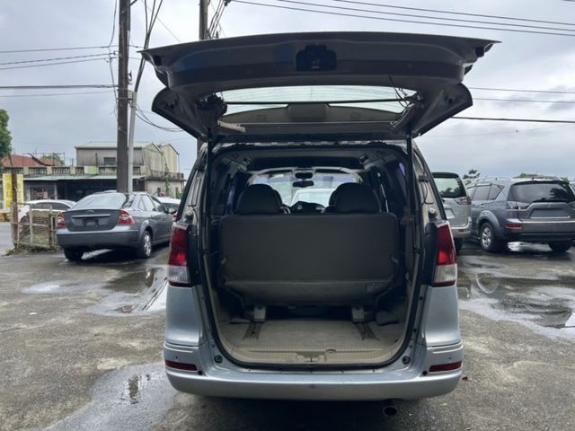 Nissan  Serena QRV ~TACA優良車商~*(小林汽車)* 正2002年 僅跑14萬 日產 NISSAN QRV 2.0 銀色 七人座 後出  第9張相片