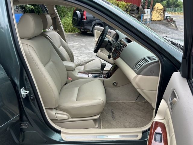 Toyota  Camry ~TACA優良車商~*(小林汽車)* 極美 僅跑7萬 正2002年 TOYOTA CAMRY 豐田 冠美麗 2.0 E版 綠色   第3張相片