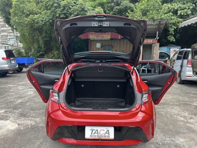 Toyota  Auris ~TACA優良車商~*(小林汽車)* 2021年領牌 僅跑6萬 TOYOTA COROLLA SPORT AURIS 豐田 阿瑞斯 2.0 五門 紅黑雙色 盲點 HUD抬顯   第8張相片