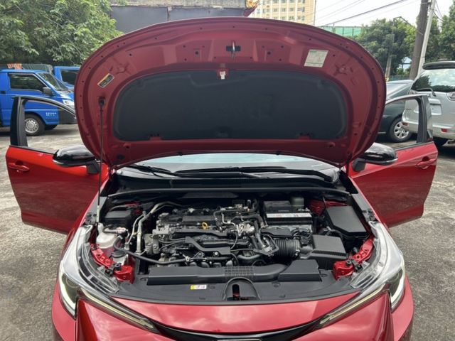Toyota  Auris ~TACA優良車商~*(小林汽車)* 2021年領牌 僅跑6萬 TOYOTA COROLLA SPORT AURIS 豐田 阿瑞斯 2.0 五門 紅黑雙色 盲點 HUD抬顯   第10張相片