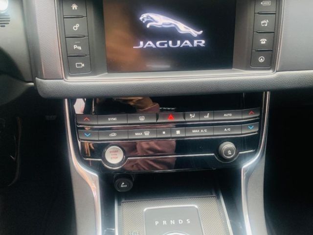 Jaguar  X-Type  第6張相片