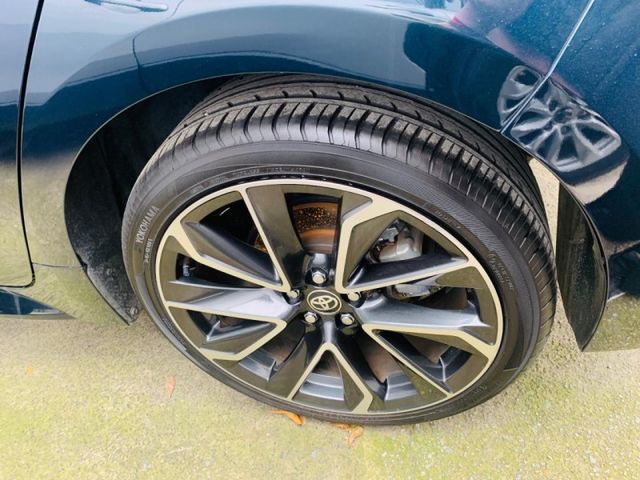 Toyota  Auris  第11張相片