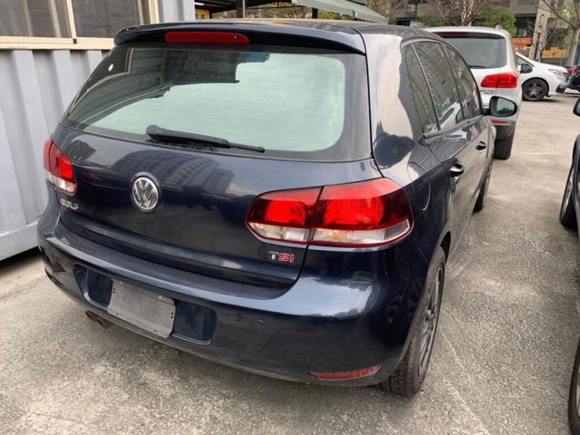 Volkswagen 福斯  Golf  第4張相片