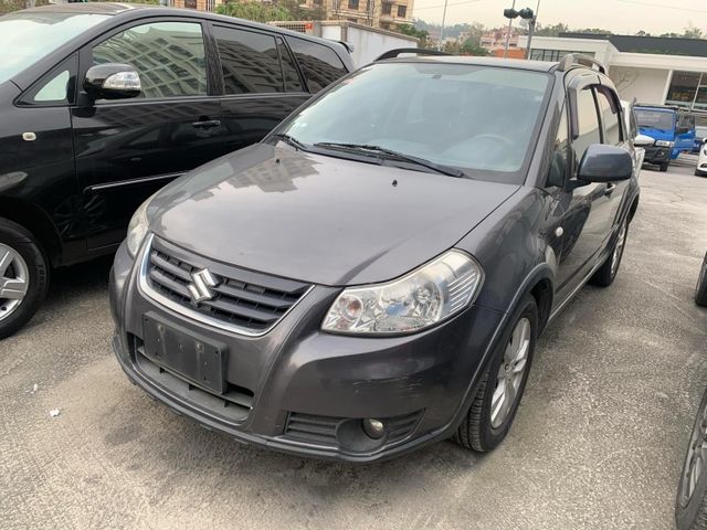 Suzuki  SX4  第1張相片