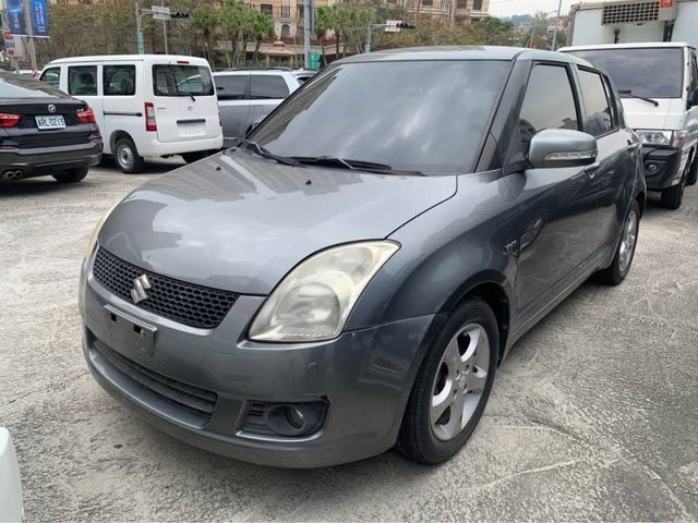 Suzuki  SWIFT  第1張相片