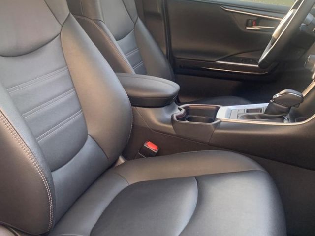 Toyota  RAV4  第6張相片
