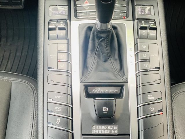 PORSCHE  Macan  第8張相片