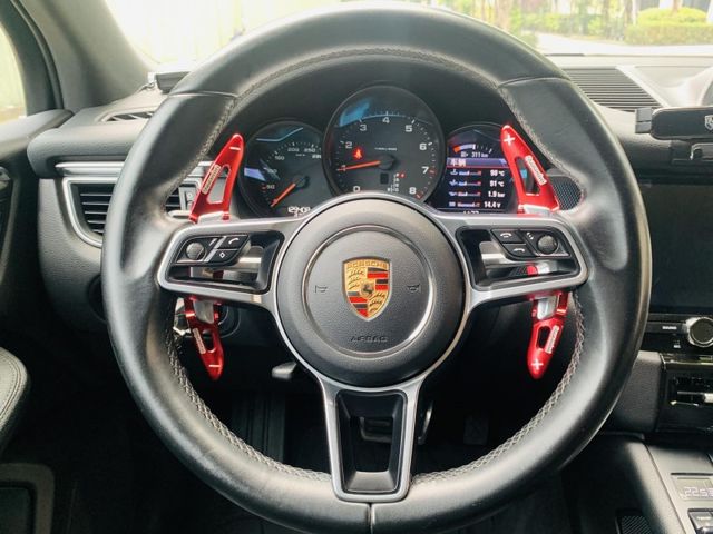 PORSCHE  Macan  第9張相片