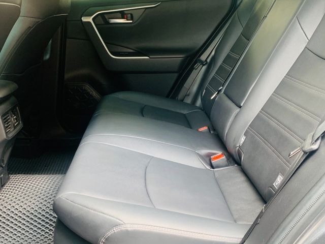 Toyota  RAV4  第10張相片