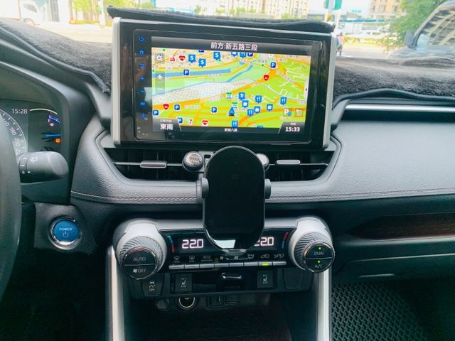 Toyota  RAV4  第12張相片