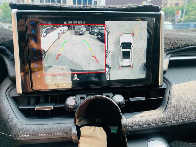 Toyota  RAV4  第17張相片