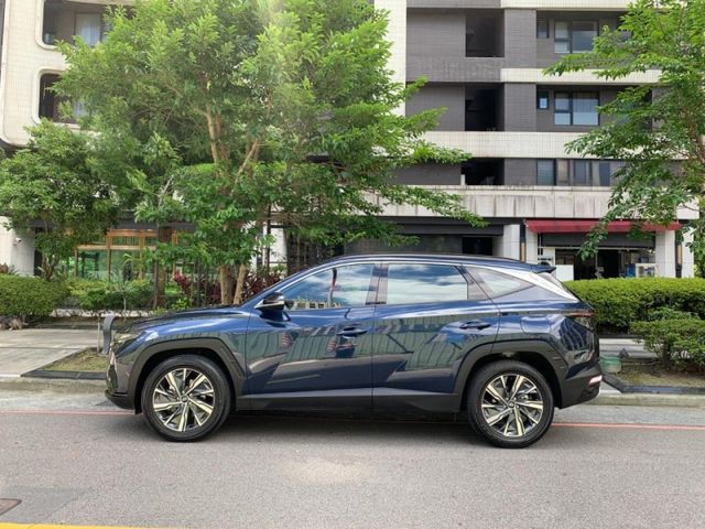 Hyundai  Tucson ????????【新貨到港】2024年式 Hyundai Tucson L GLTH-B 油電版｜超帥節能休  第4張相片