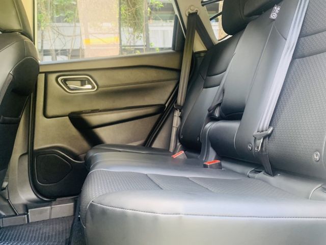 Nissan  X-Trail ????????【稀有釋出】2023年 Nissan X-Trail 旗艦版｜油電客貨兩用 超值配備大滿  第11張相片