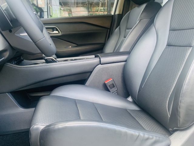 Nissan  X-Trail ????????【稀有釋出】2023年 Nissan X-Trail 旗艦版｜油電客貨兩用 超值配備大滿  第14張相片