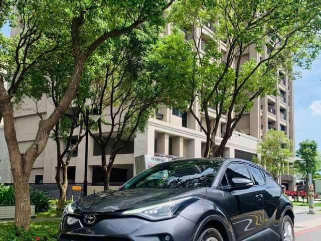 Toyota  C-HR  第4張相片