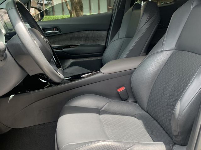 Toyota  C-HR  第5張相片