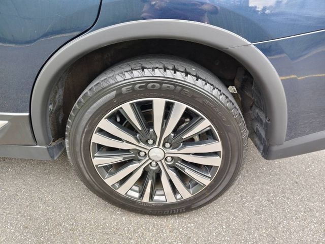 Mitsubishi  Outlander  第12張相片